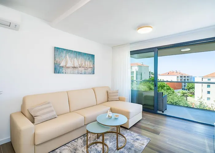 Apartments Zadro