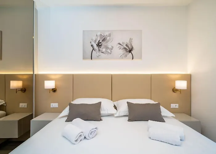 Apartments Zadro