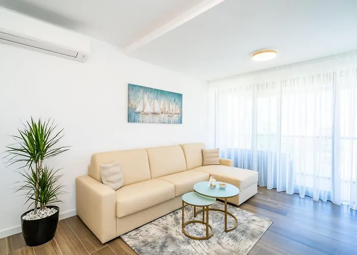 Apartments Zadro